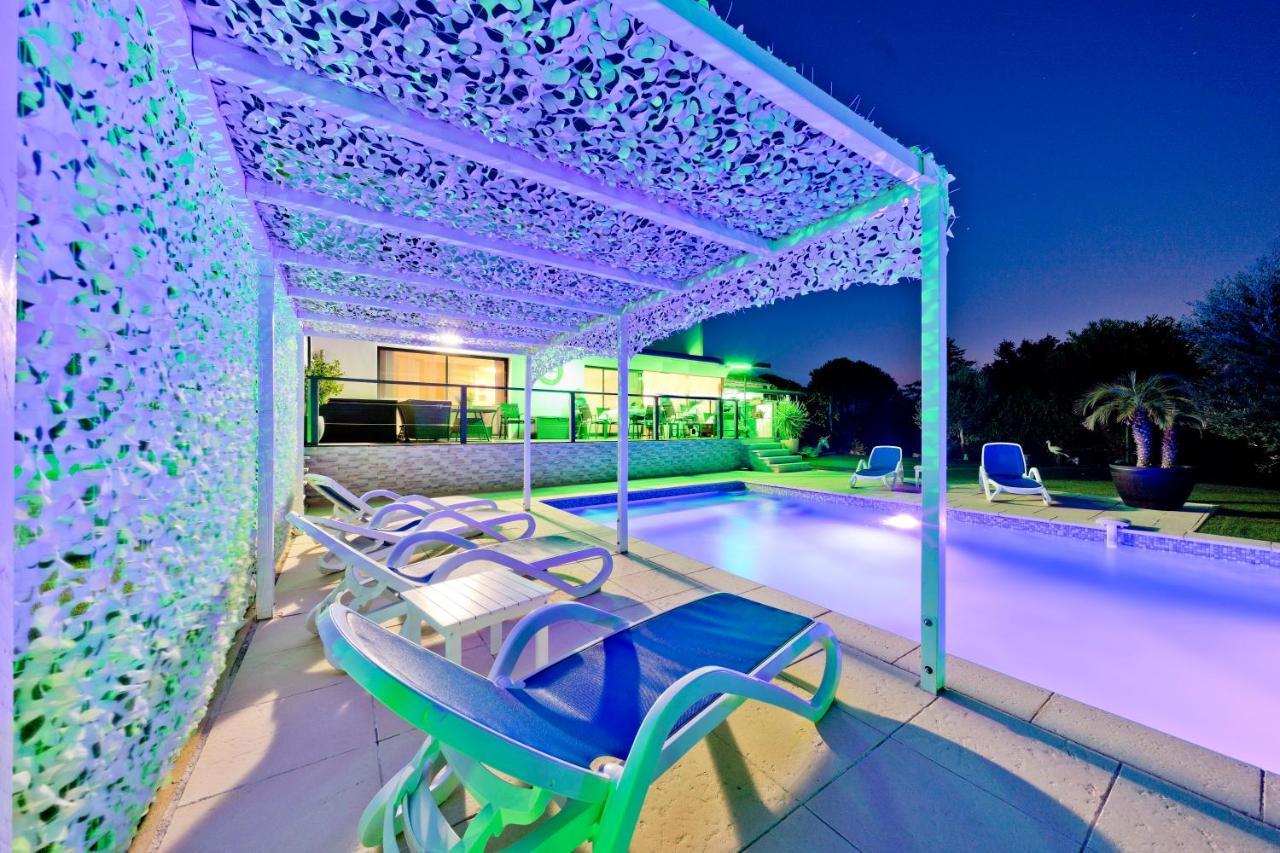 Villa Quietude Bagnols-en-Foret Luaran gambar